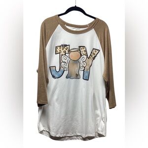 So soft festive Raglan graphic tee. Size Large.